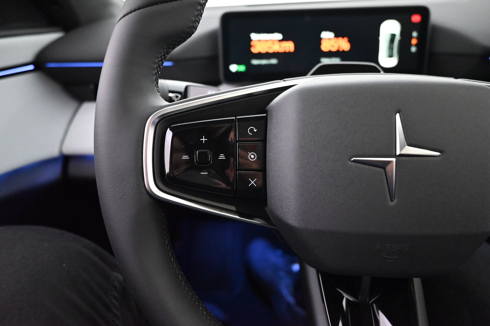 POLESTAR 4 2026