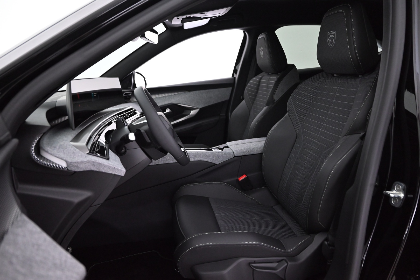 PEUGEOT E-3008 2026