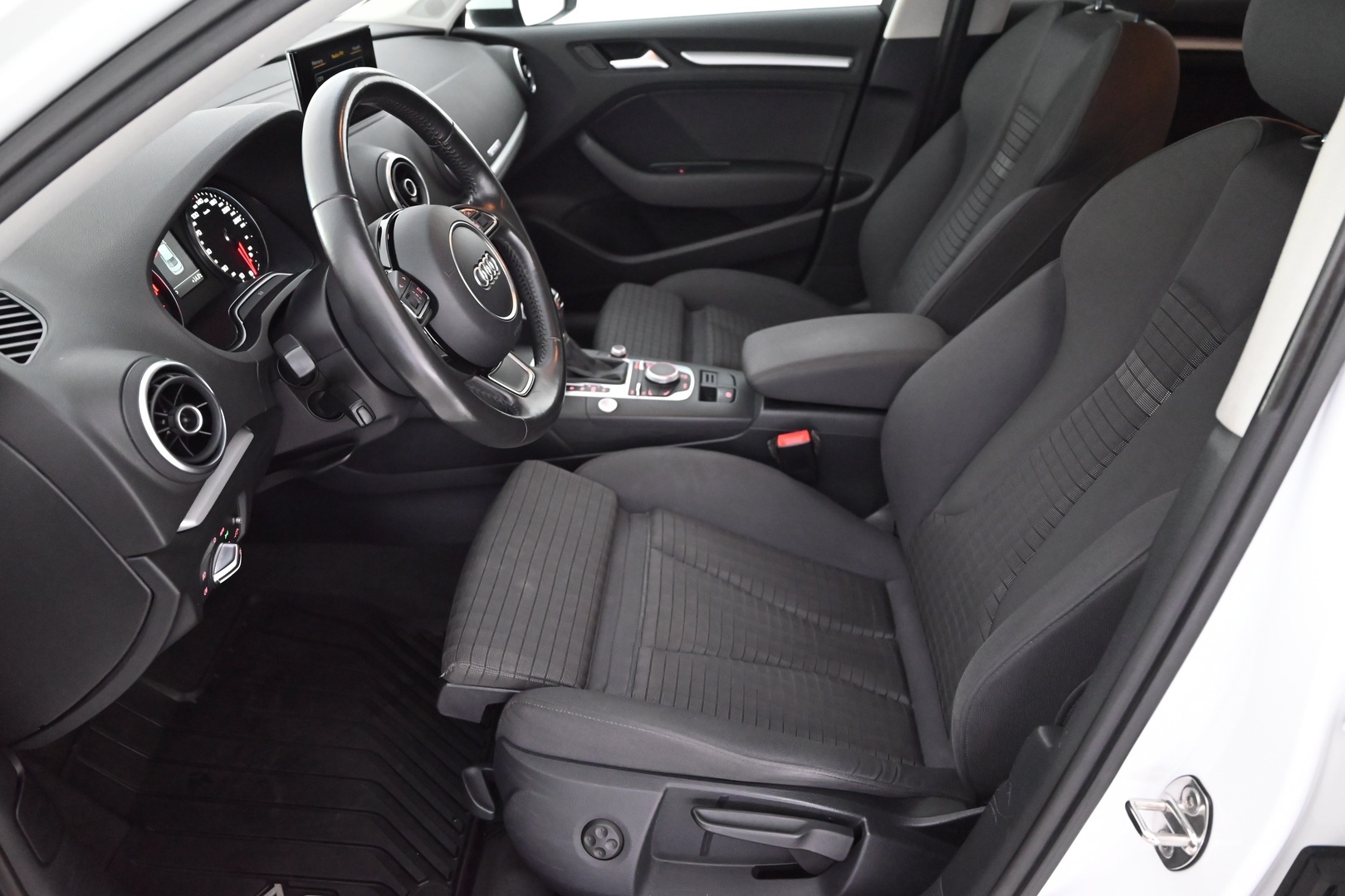 AUDI A3 2015