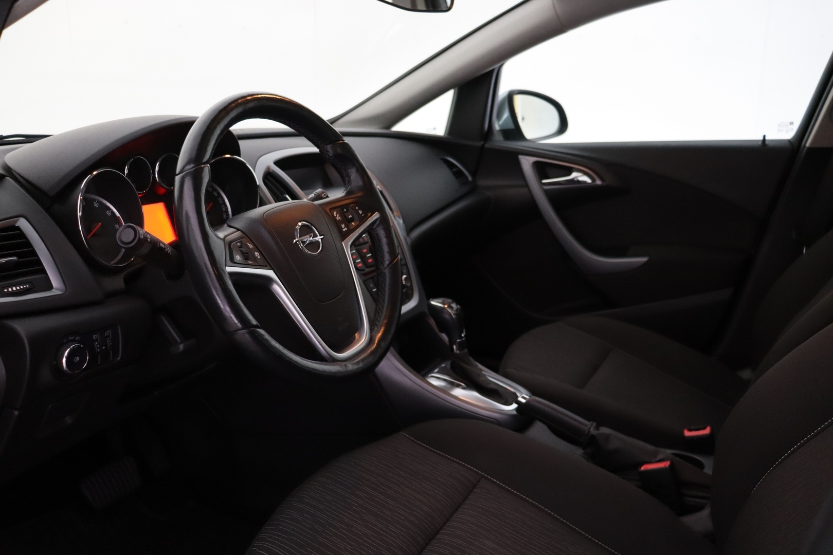 OPEL Astra 2013