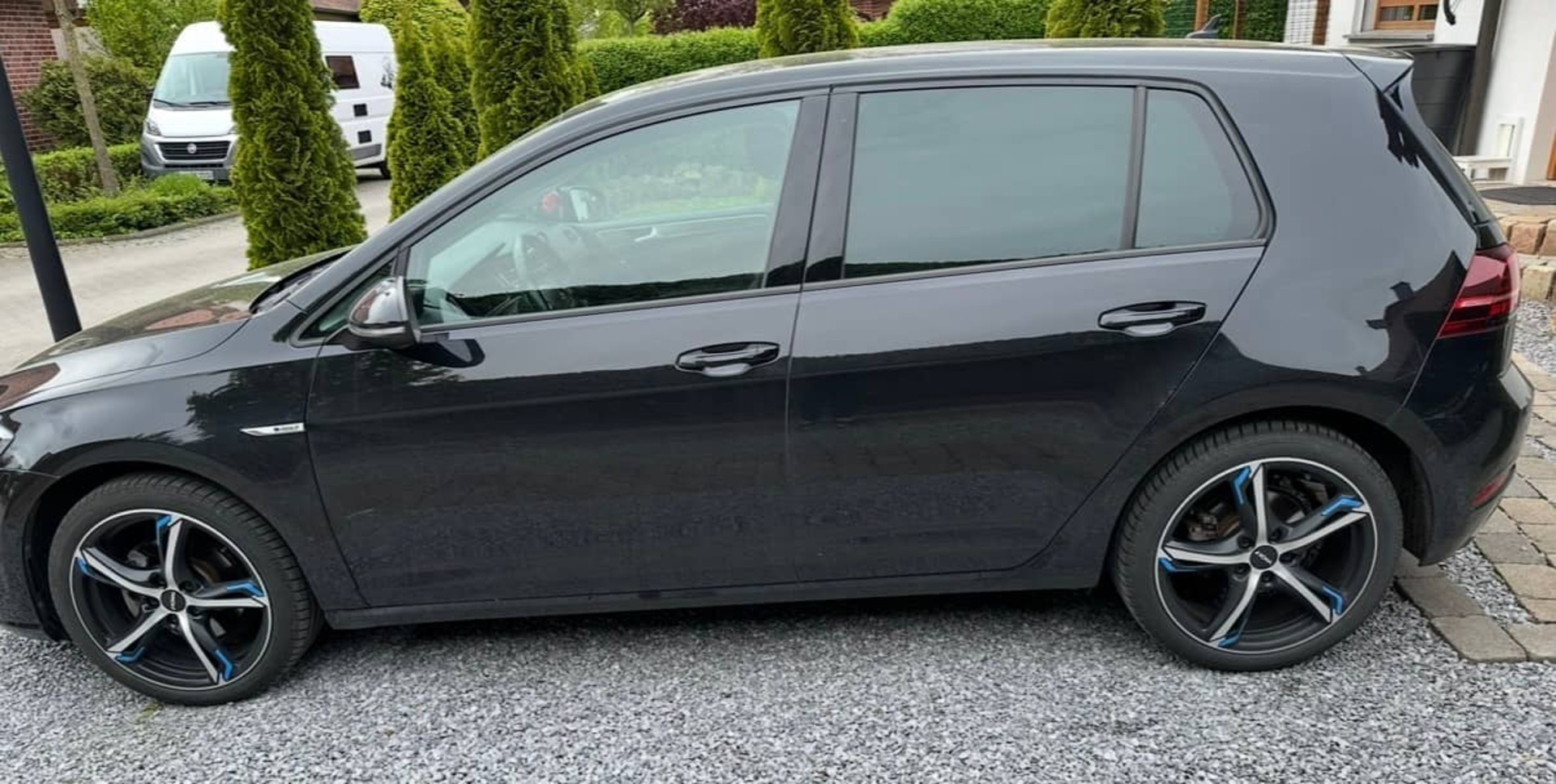 VOLKSWAGEN Golf 2020