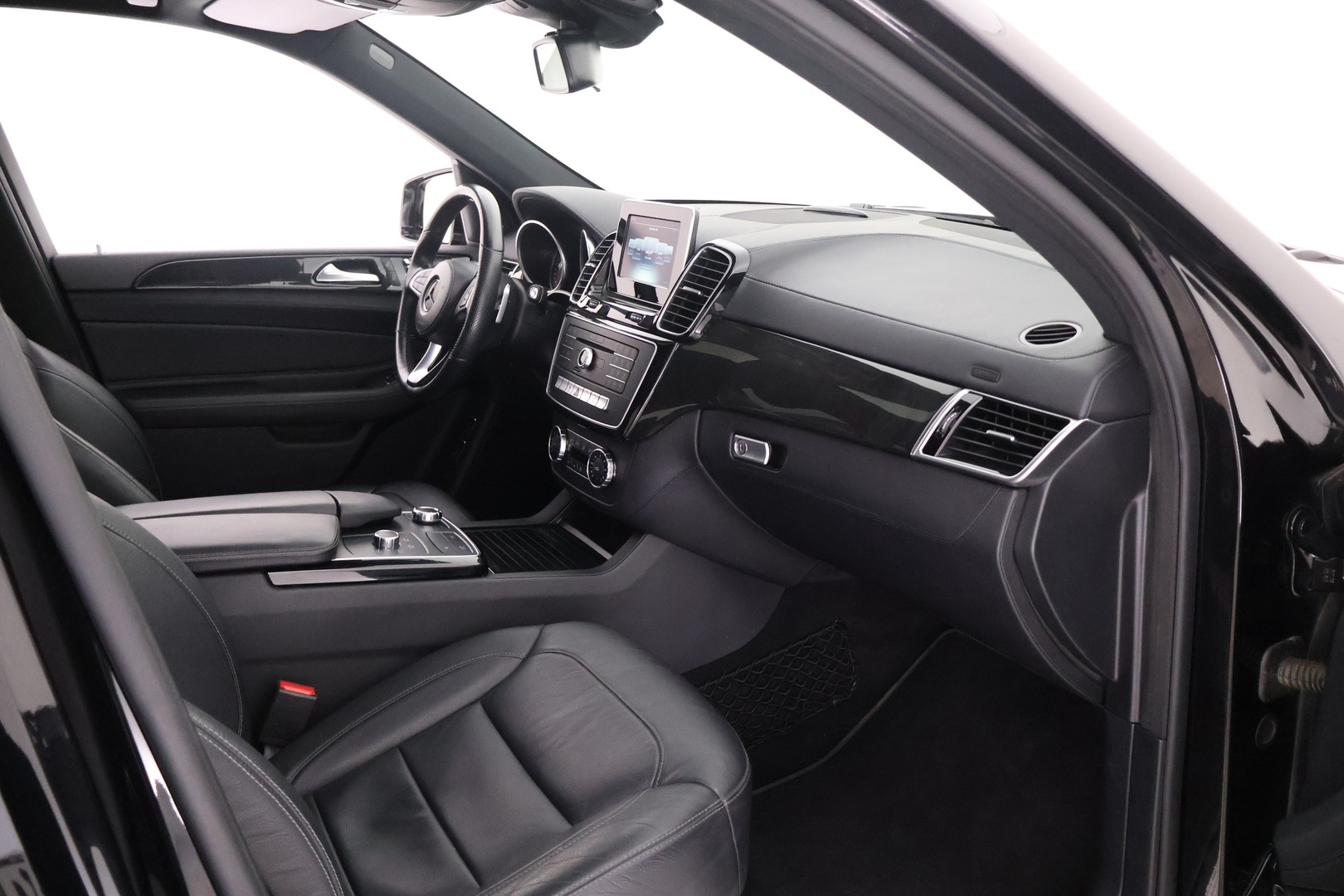 MERCEDES-BENZ GLS 2016