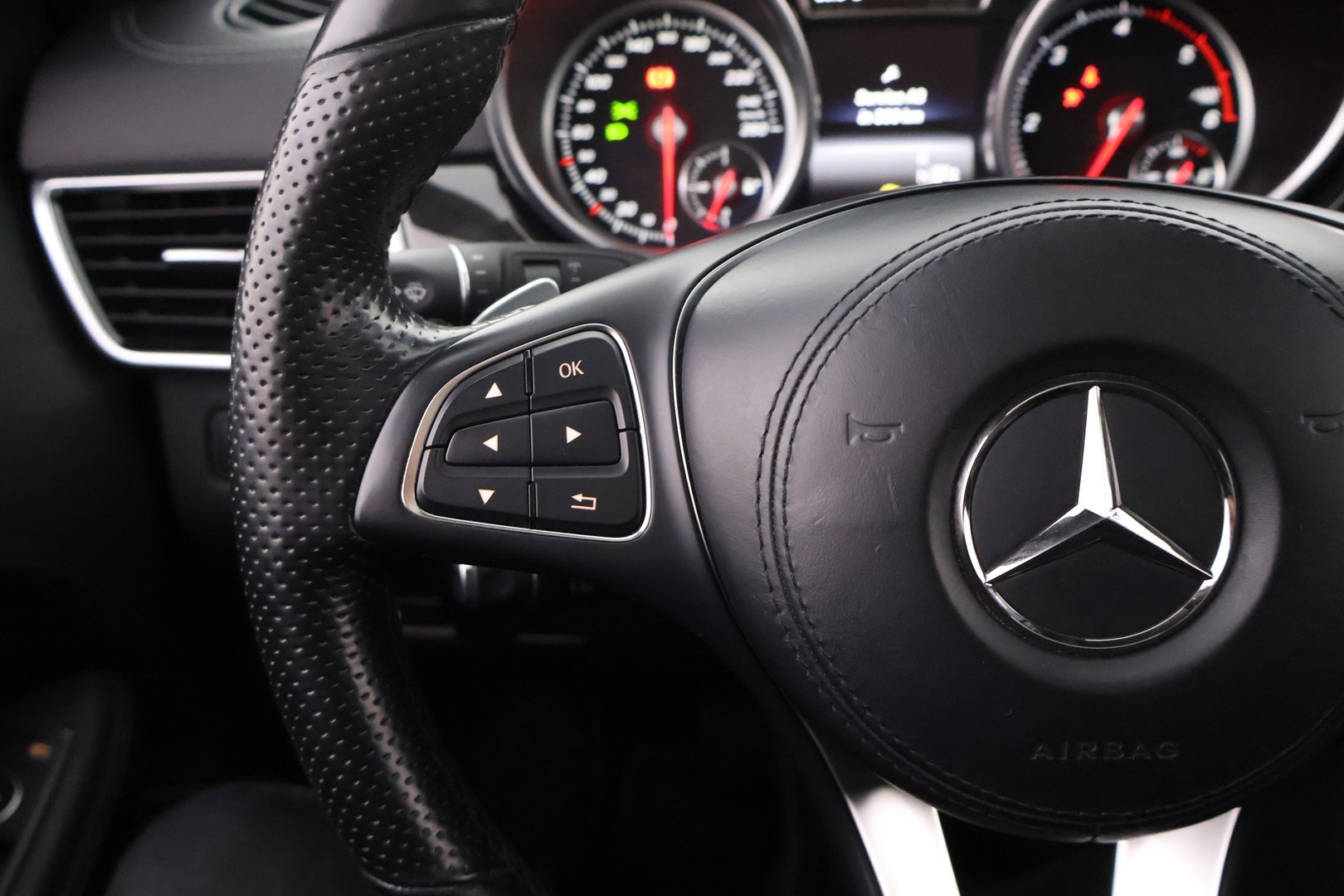 MERCEDES-BENZ GLS 2016