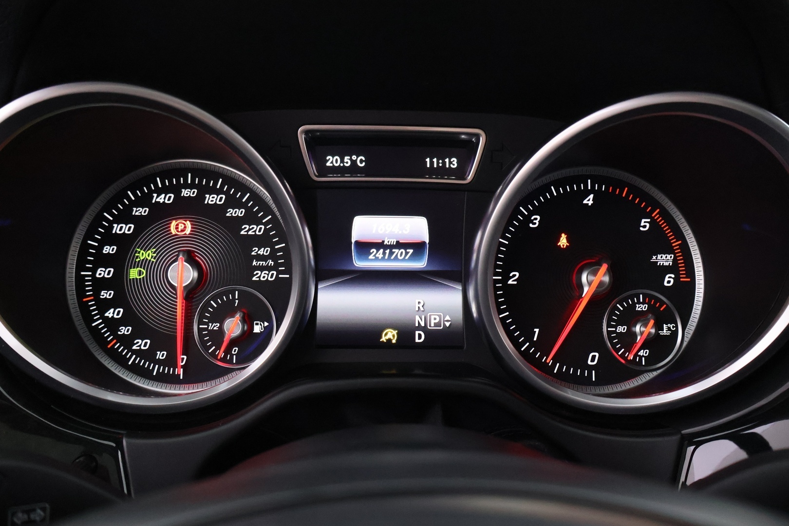 MERCEDES-BENZ GLS 2016