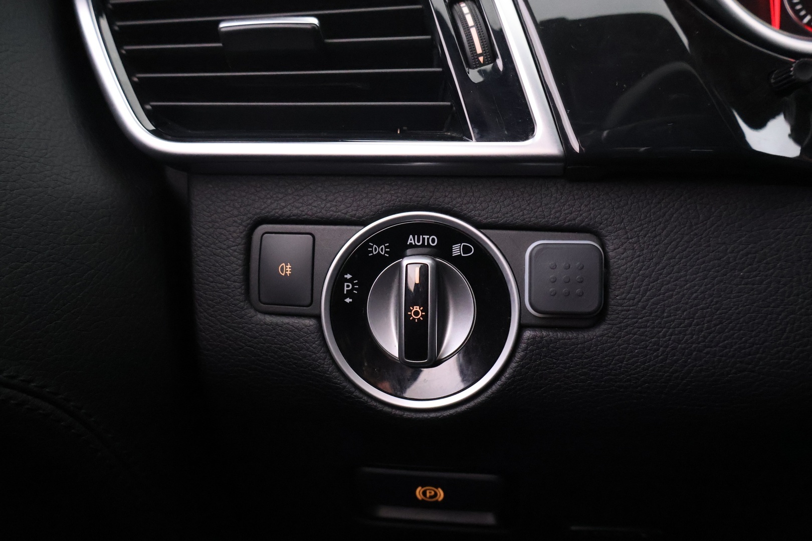 MERCEDES-BENZ GLS 2016