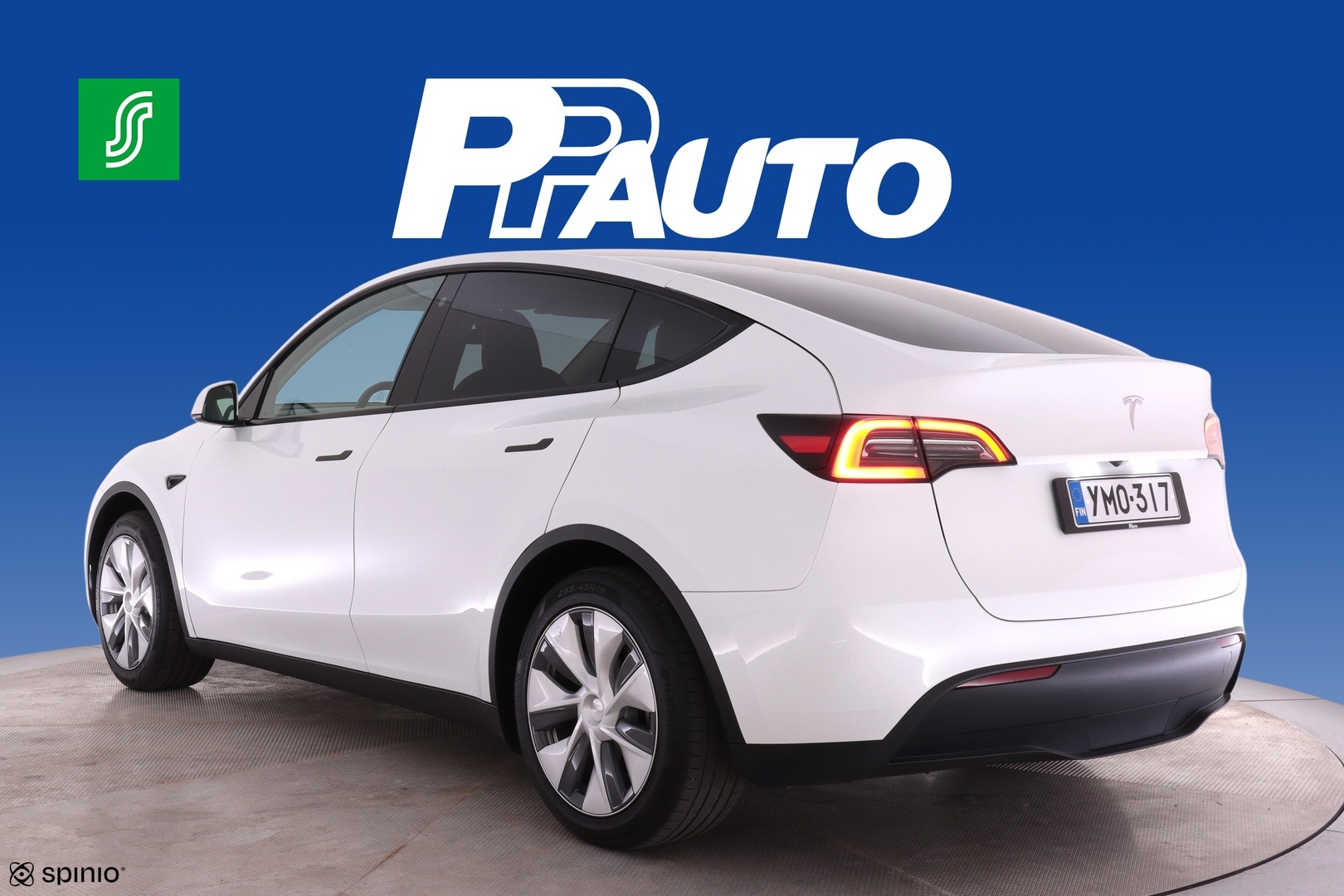 TESLA Model Y 2024