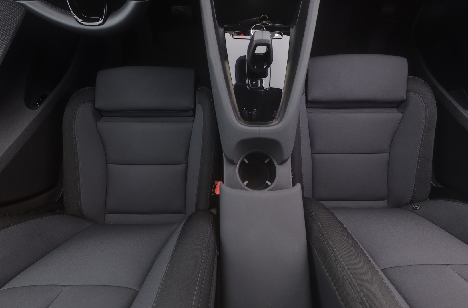 POLESTAR 2 2024