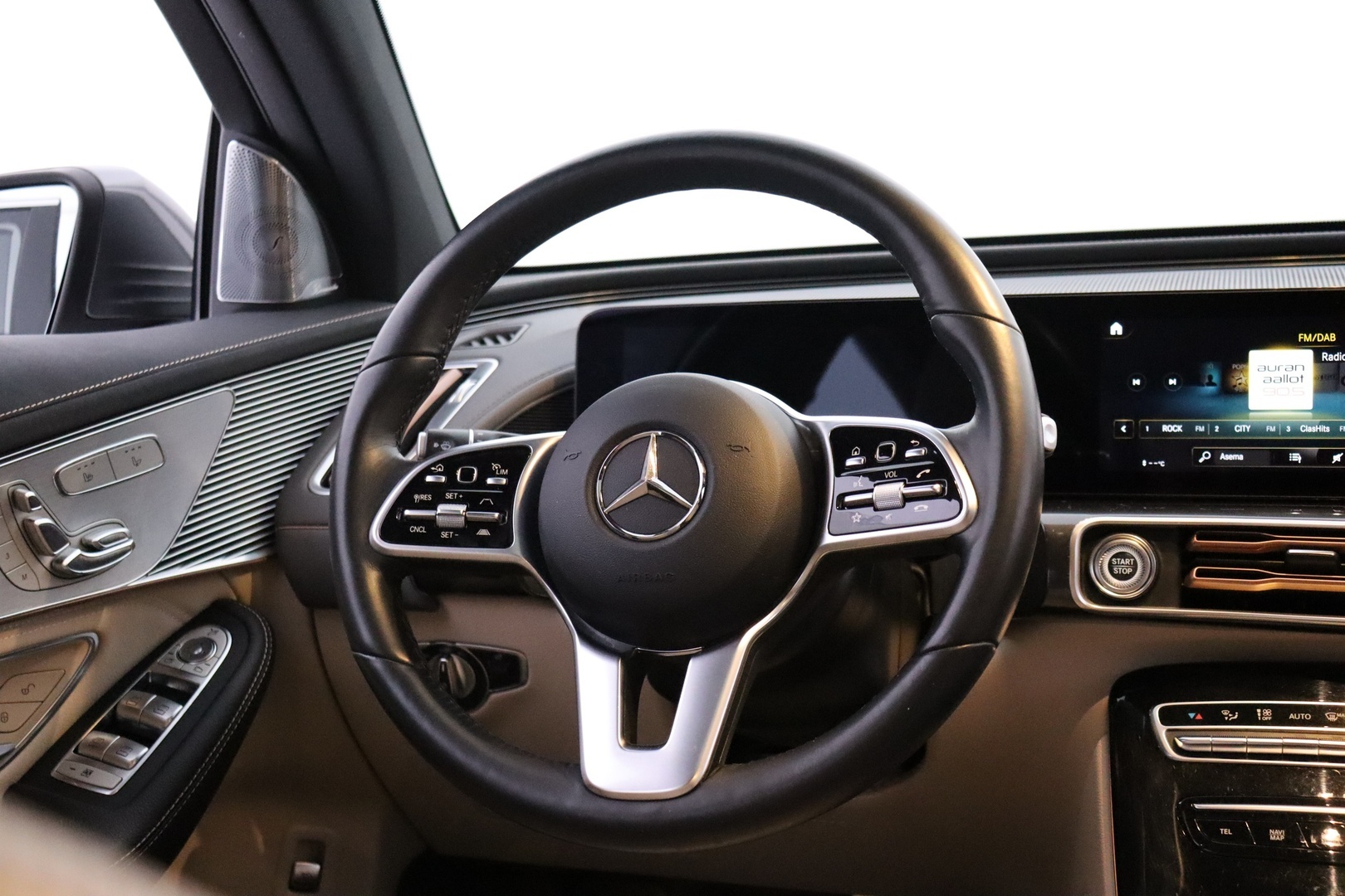 MERCEDES-BENZ EQC 2021
