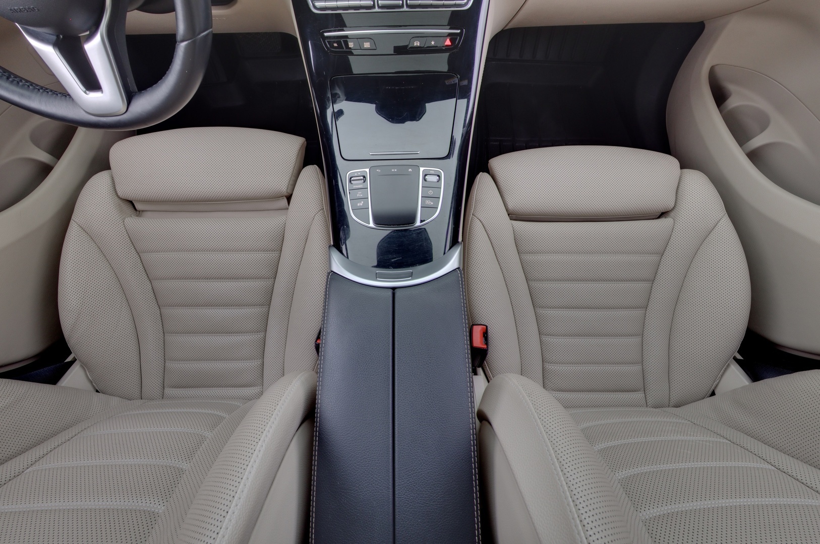 MERCEDES-BENZ EQC 2021