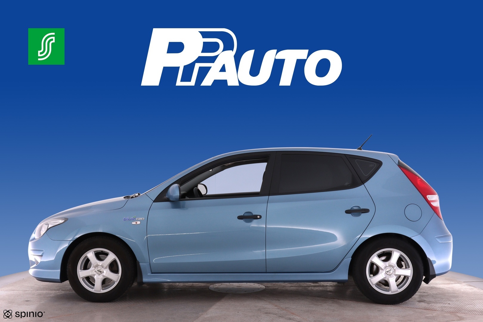 HYUNDAI i30 2011