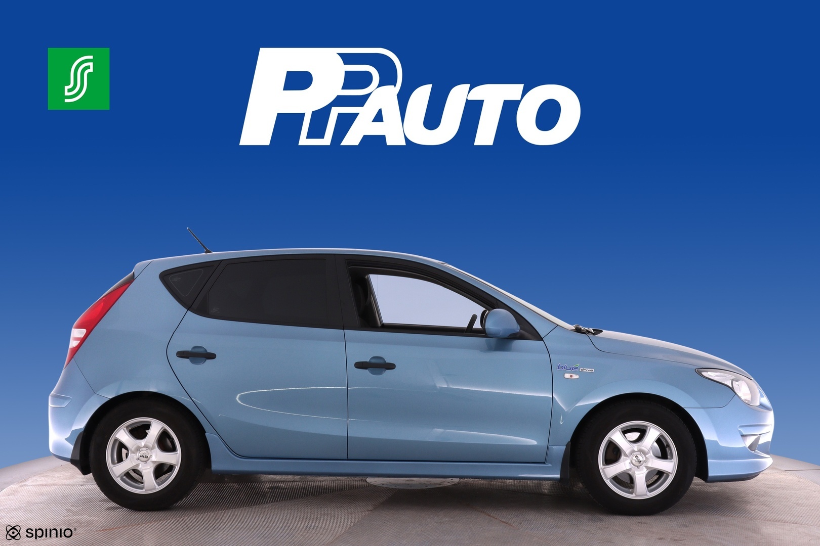 HYUNDAI i30 2011