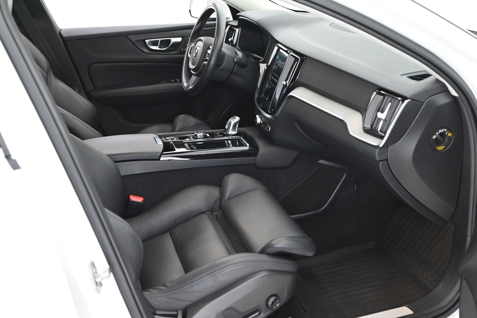 VOLVO V60 2019