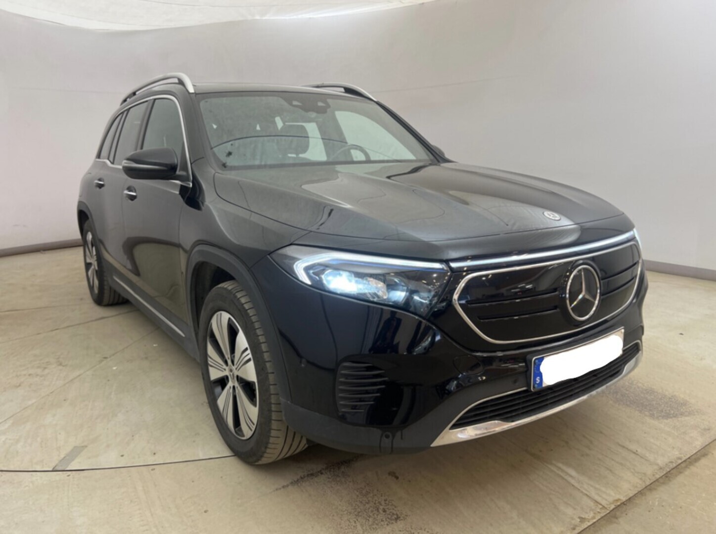 MERCEDES-BENZ EQB 2023