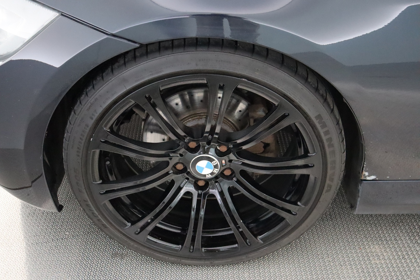 BMW 325 2008