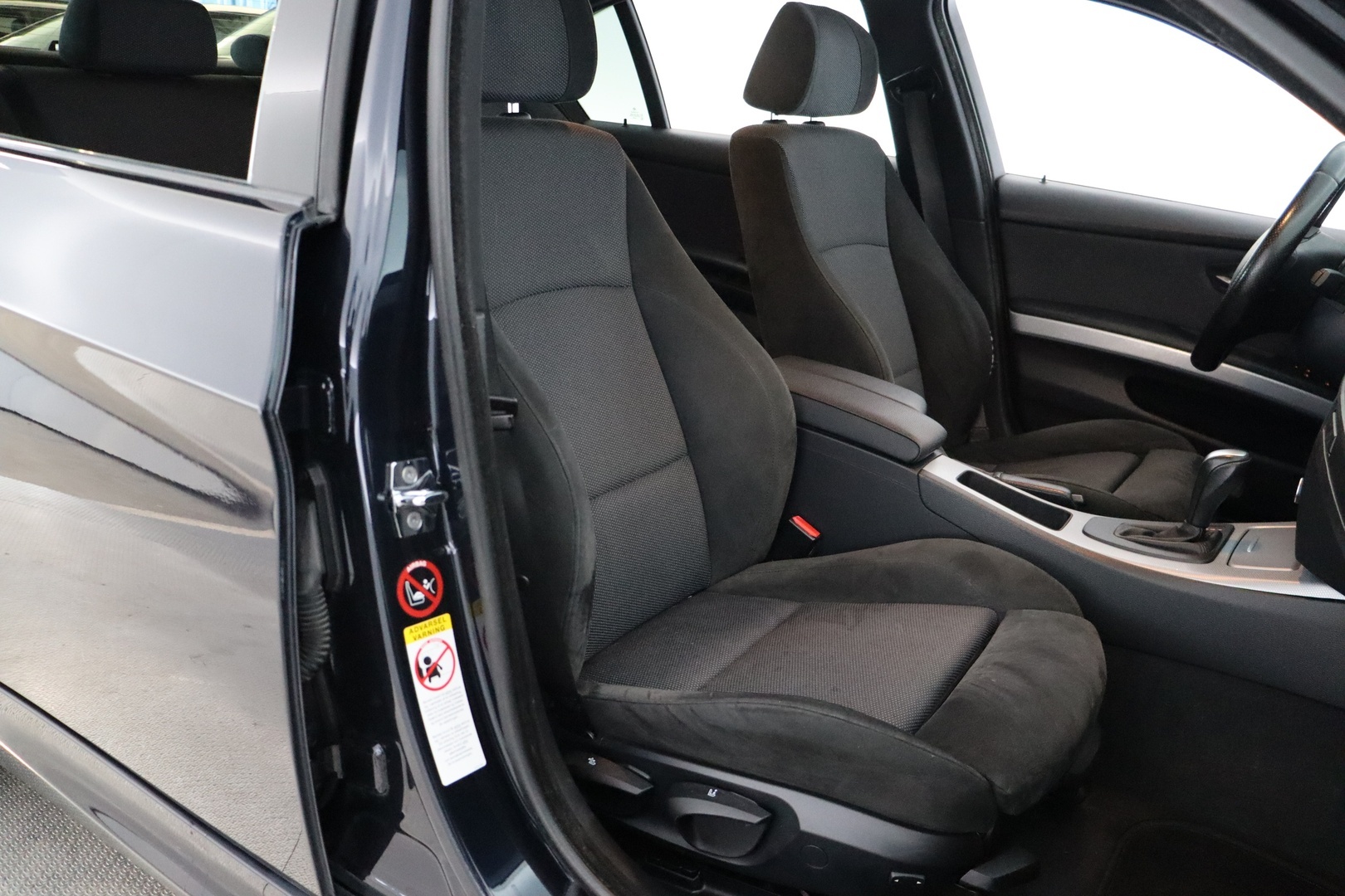 BMW 325 2008