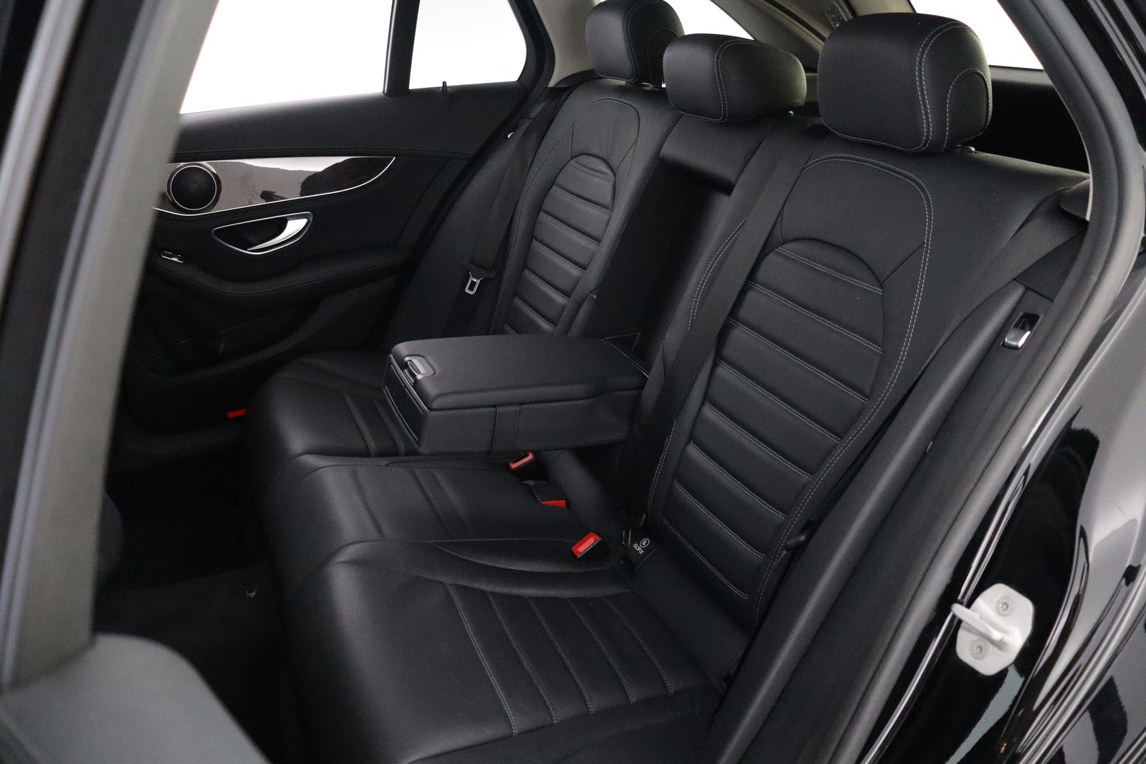 MERCEDES-BENZ C 2016