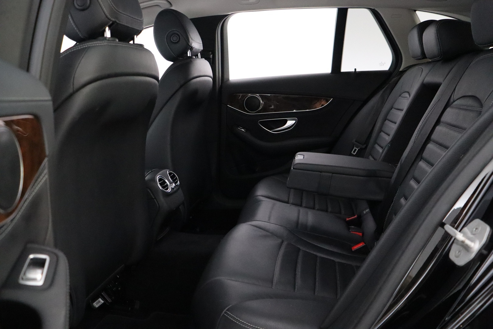 MERCEDES-BENZ C 2016