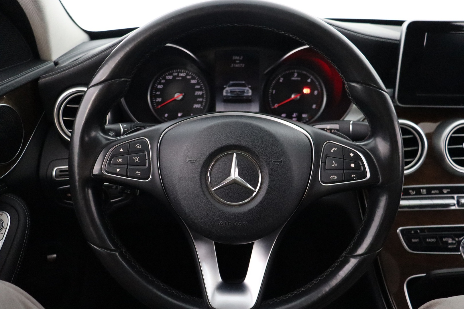 MERCEDES-BENZ C 2016
