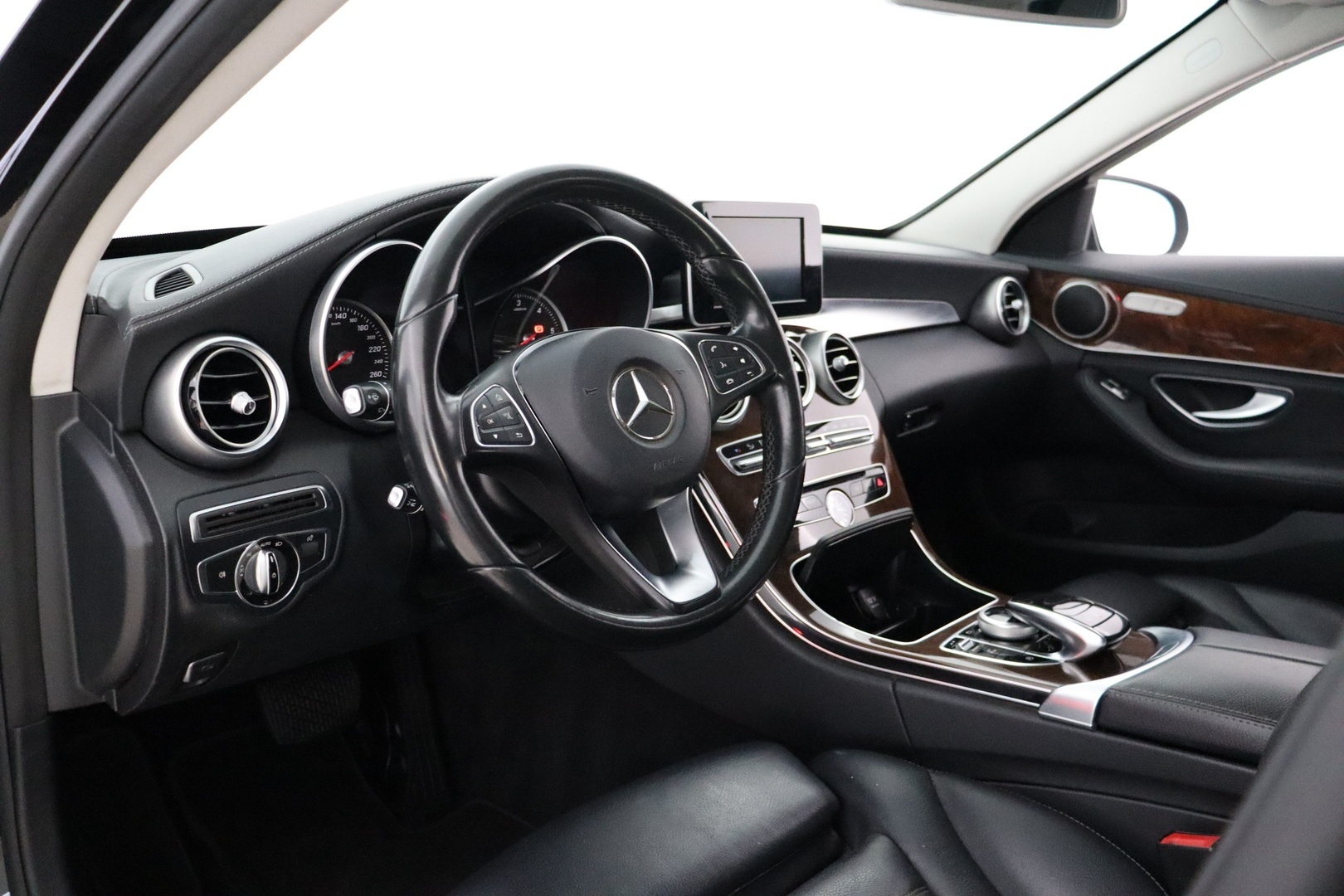 MERCEDES-BENZ C 2016