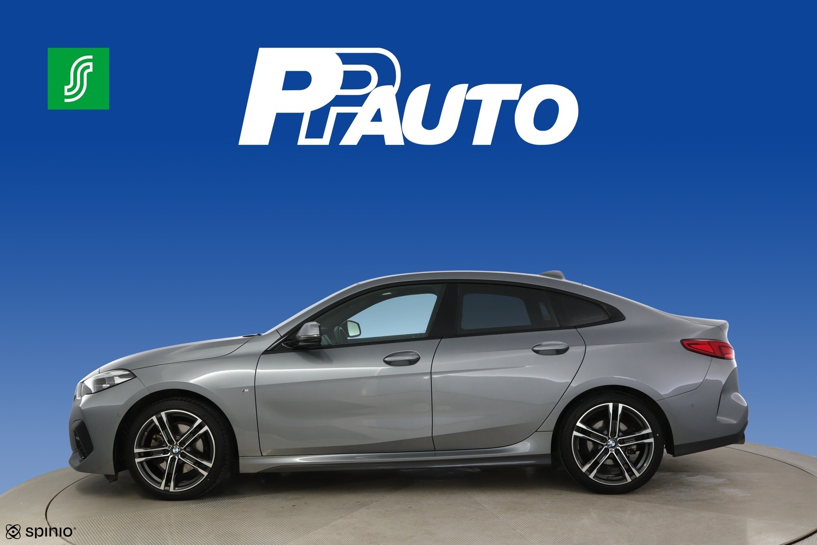 BMW 218 2024
