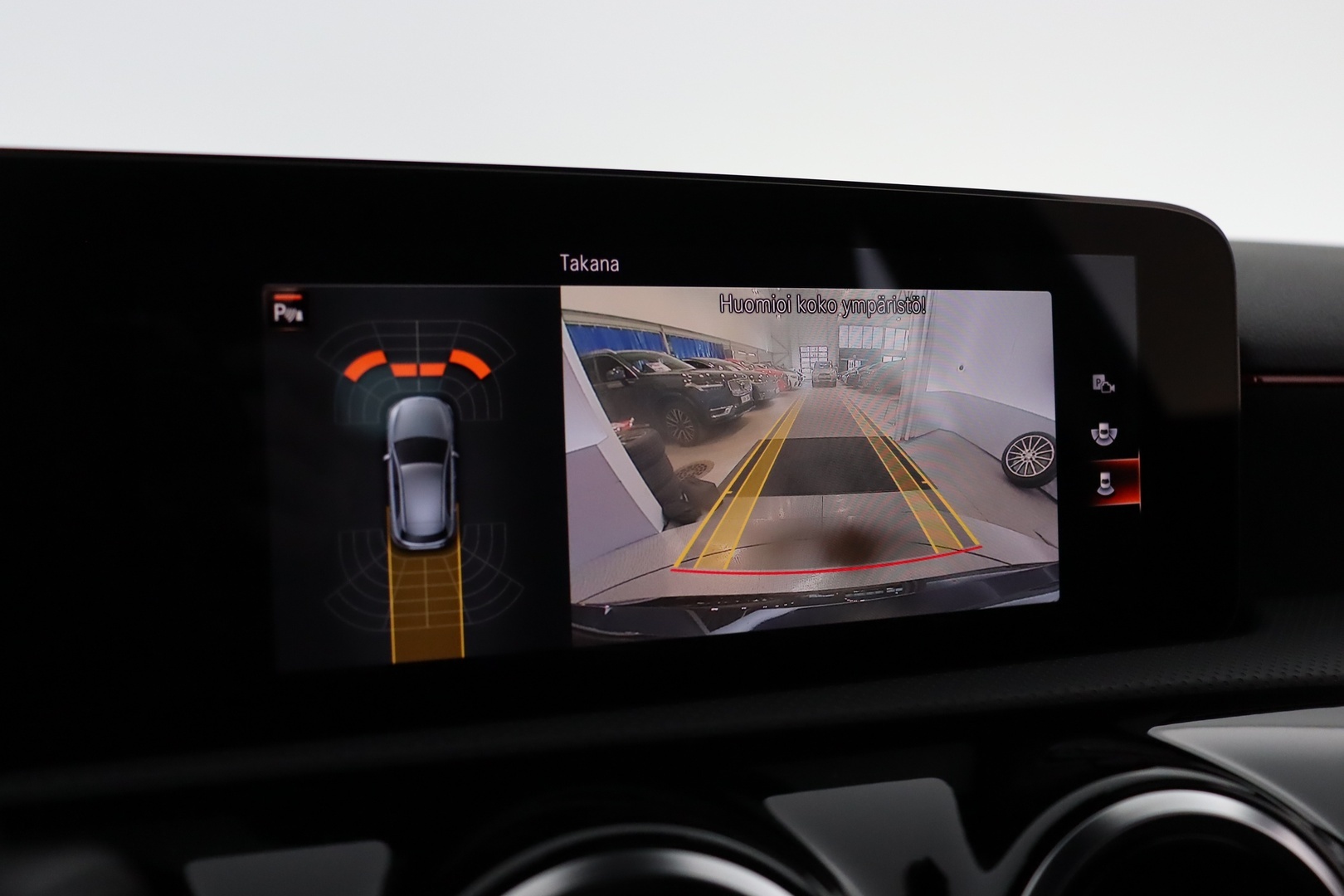 MERCEDES-BENZ A 2021