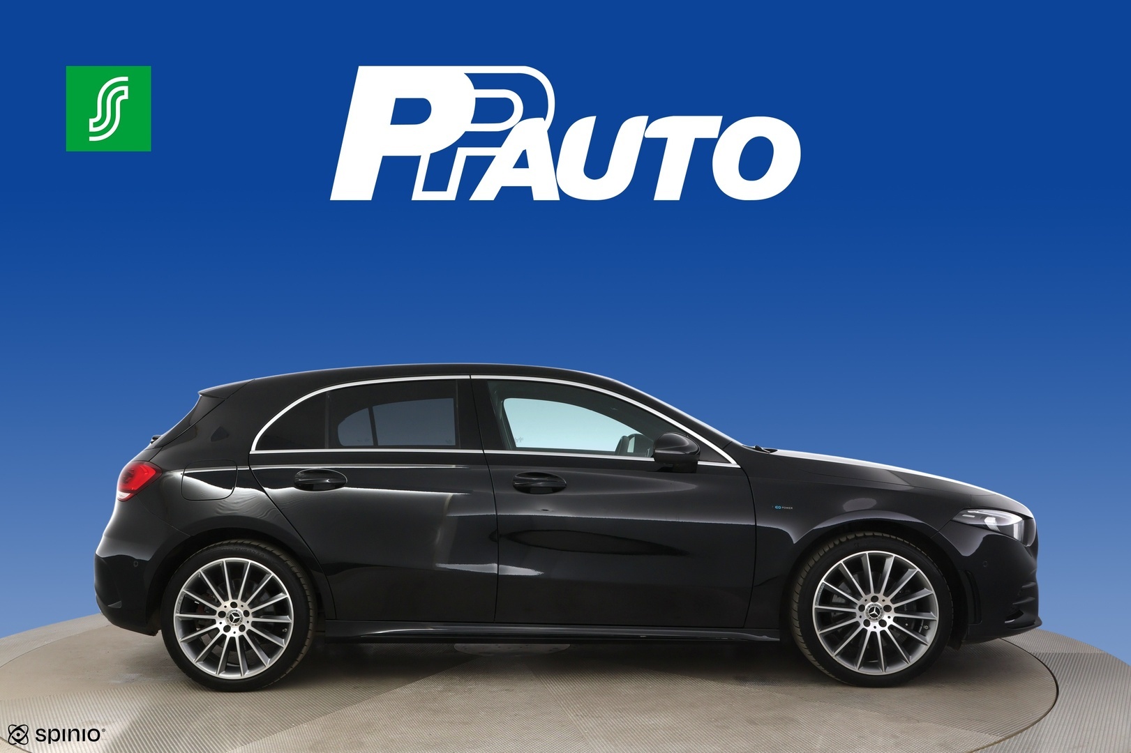 MERCEDES-BENZ A 2021