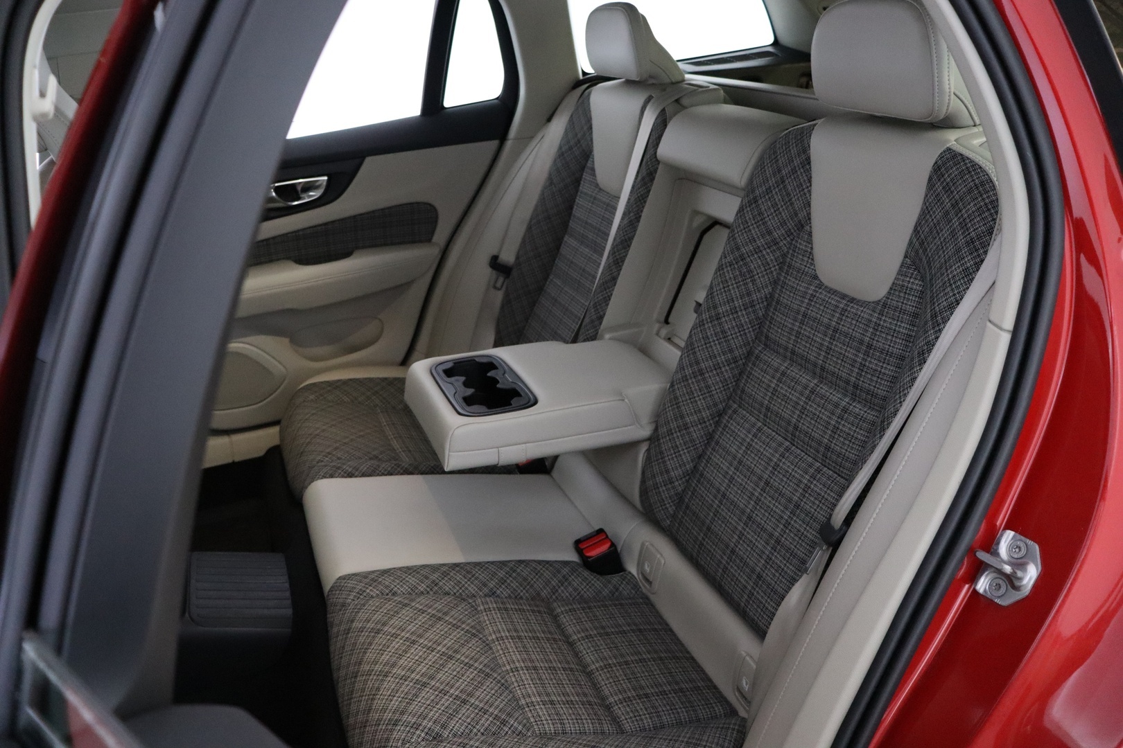 VOLVO V60 2020