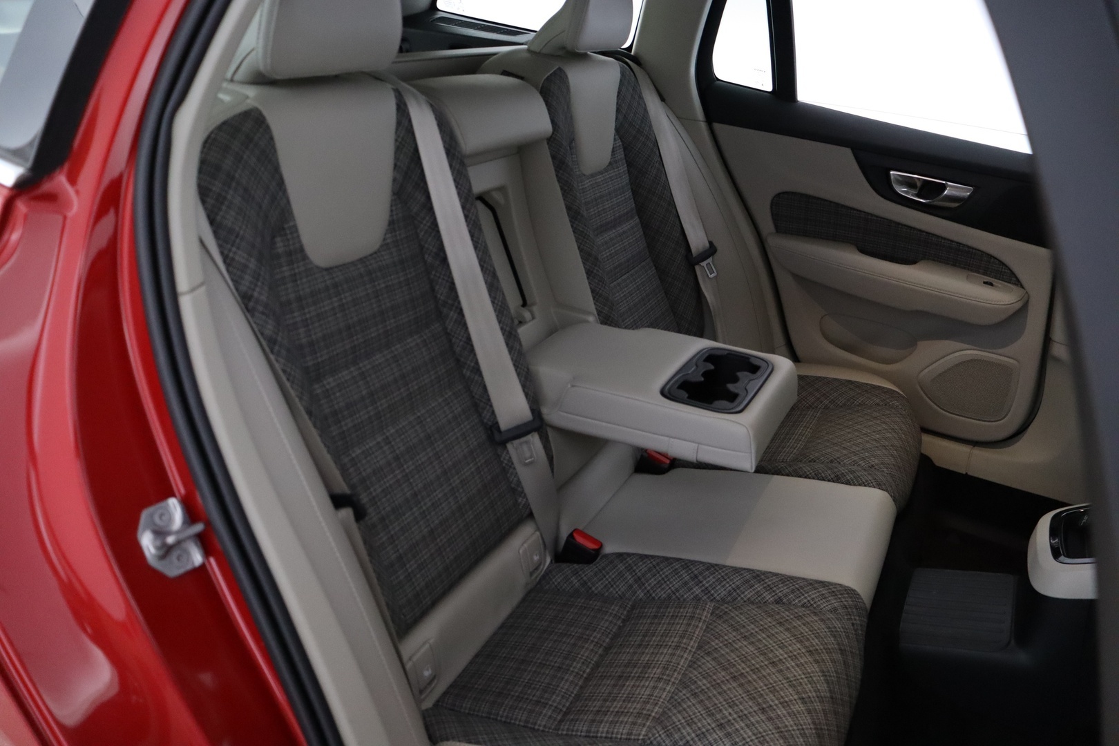VOLVO V60 2020