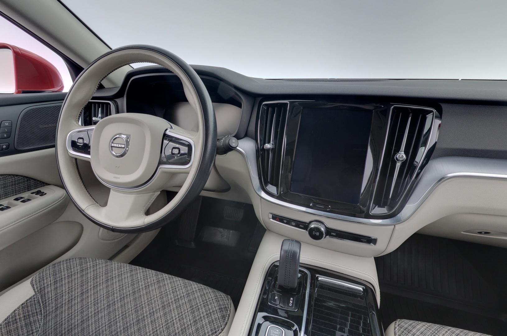 VOLVO V60 2020