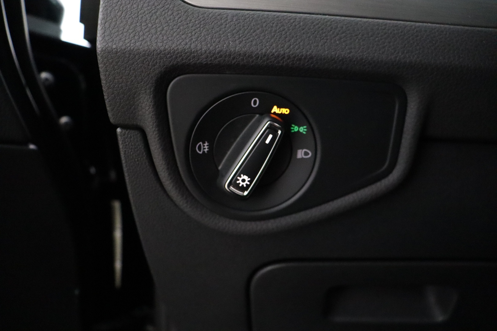 VOLKSWAGEN Touran 2017