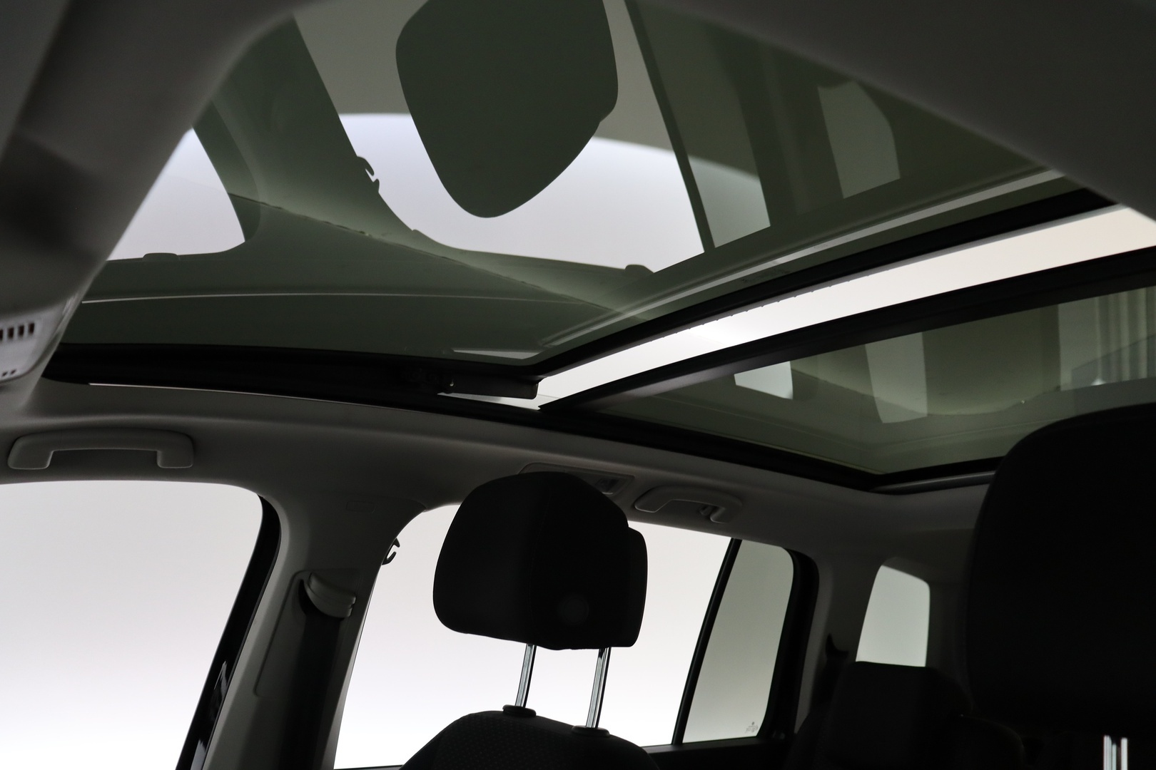 VOLKSWAGEN Touran 2017