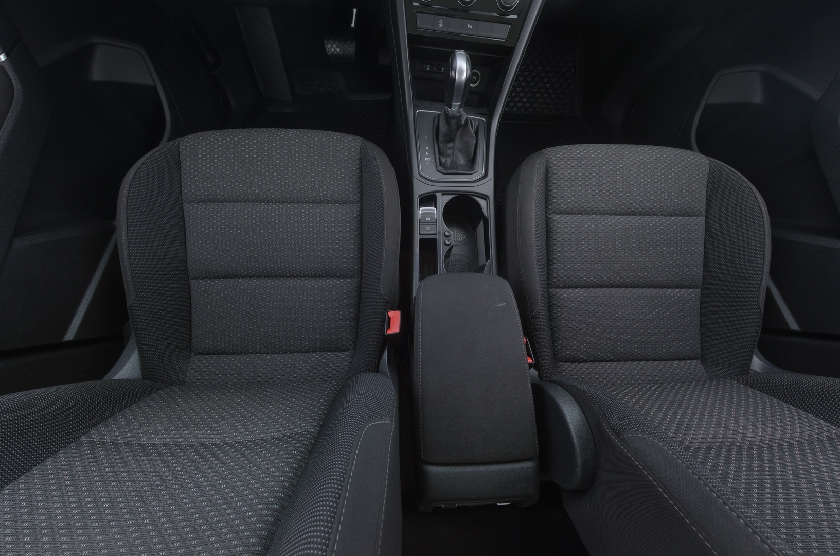 VOLKSWAGEN Touran 2017