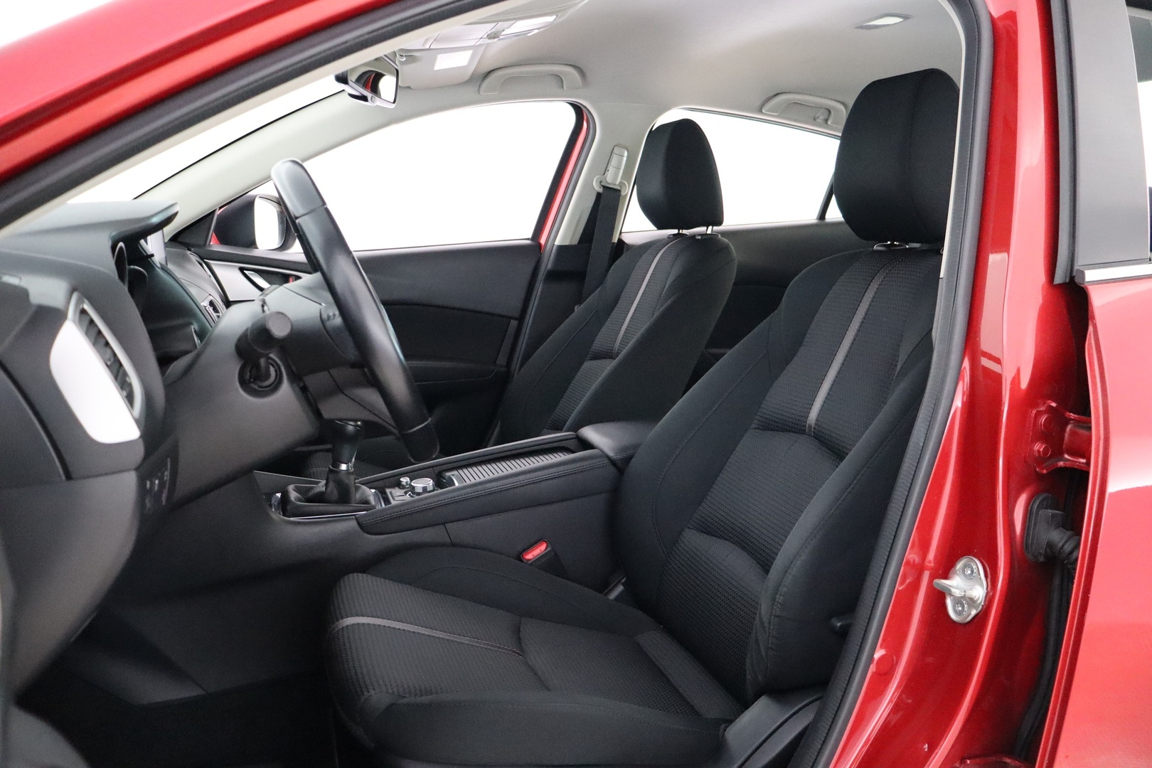 MAZDA Mazda3 2018