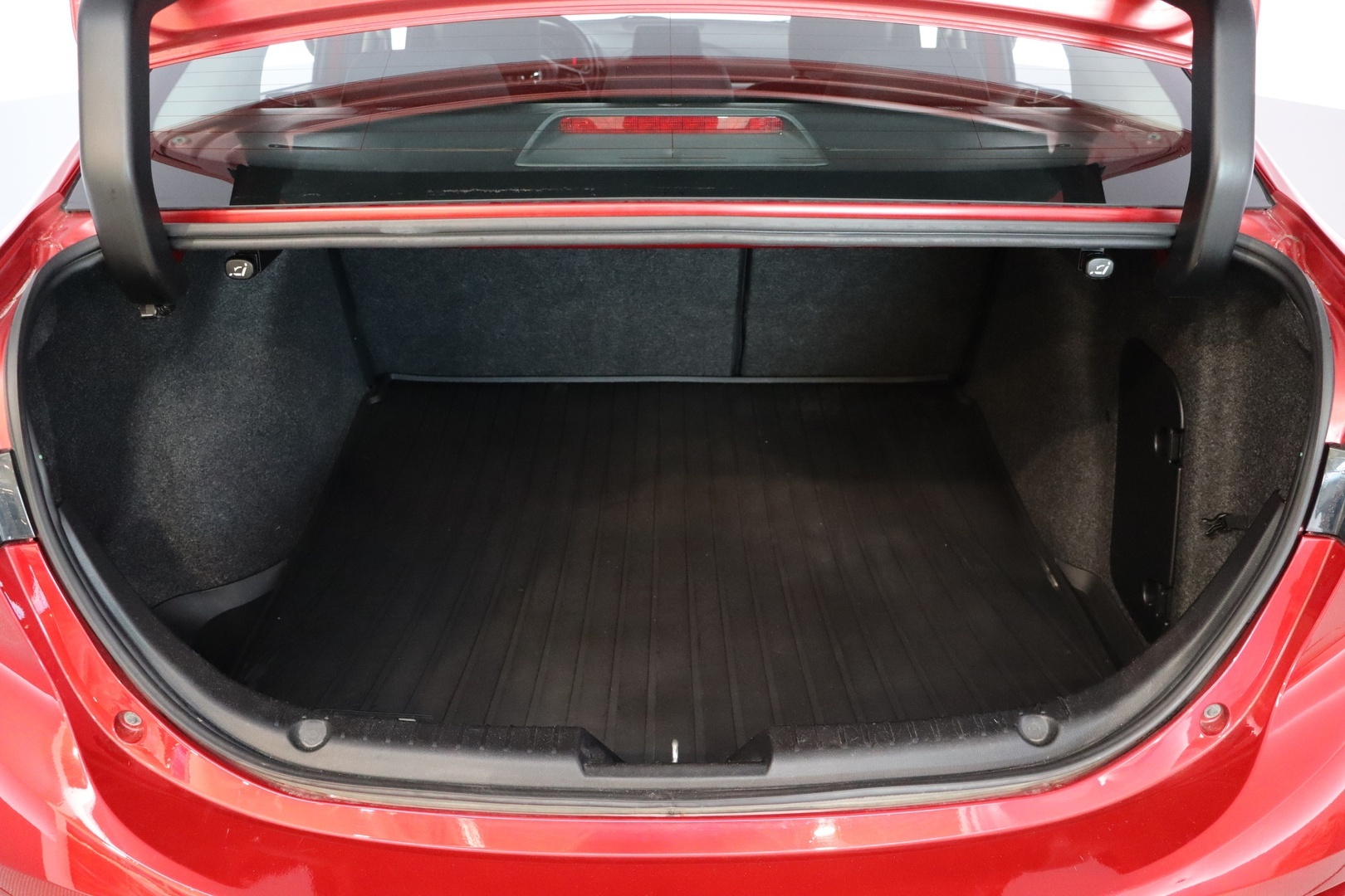 MAZDA Mazda3 2018