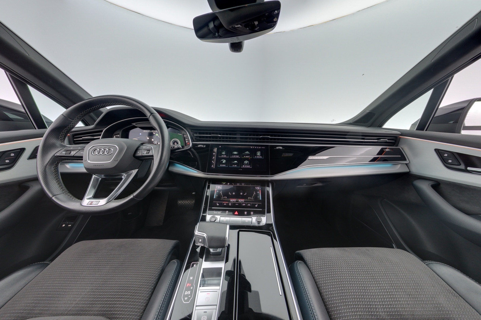 AUDI Q7 2020