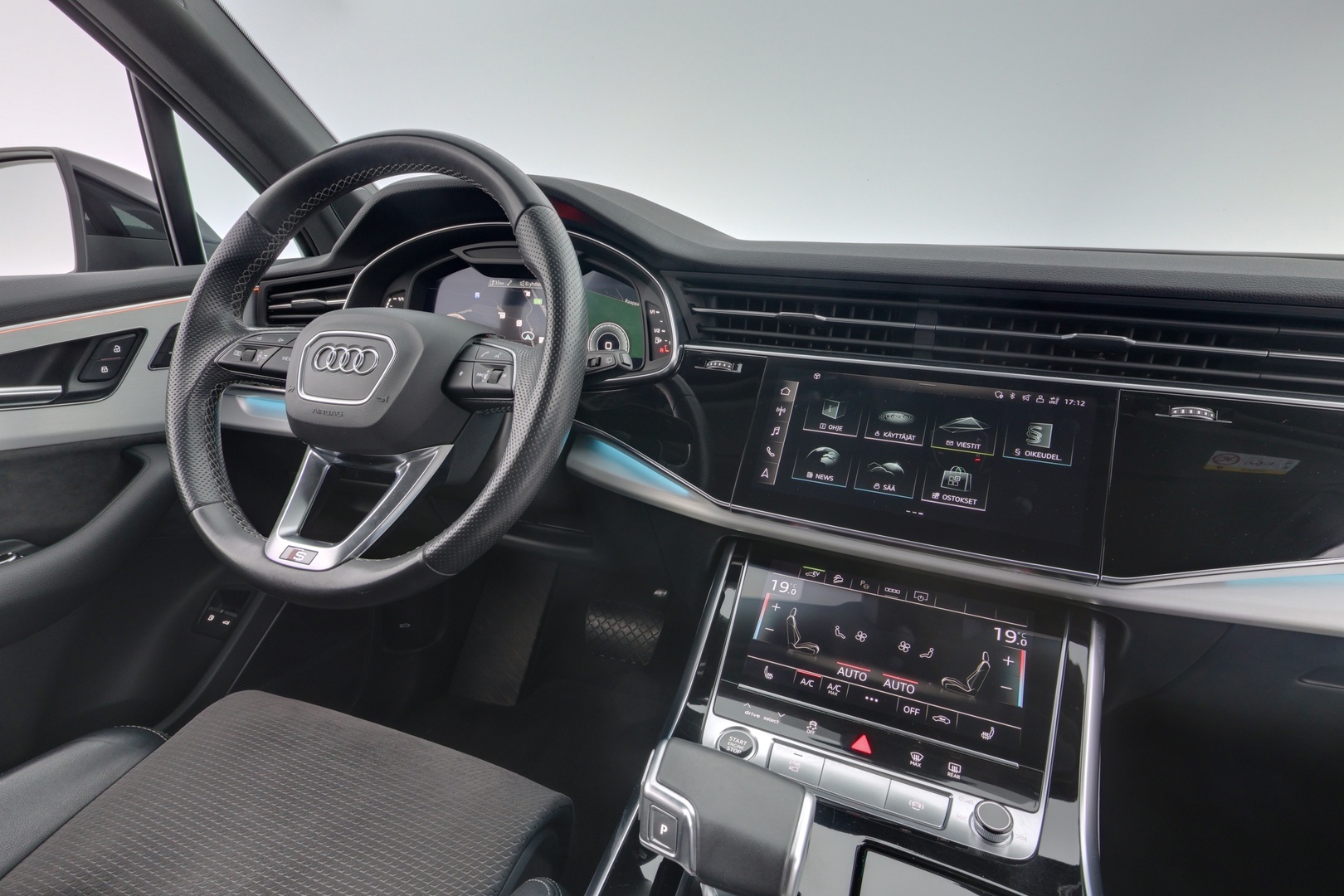 AUDI Q7 2020