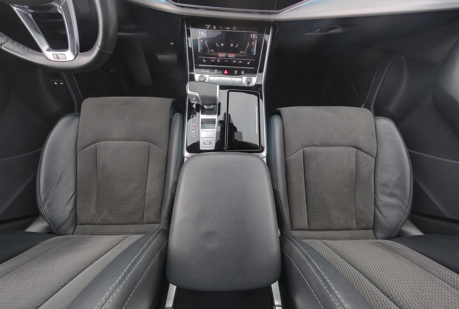 AUDI Q7 2020