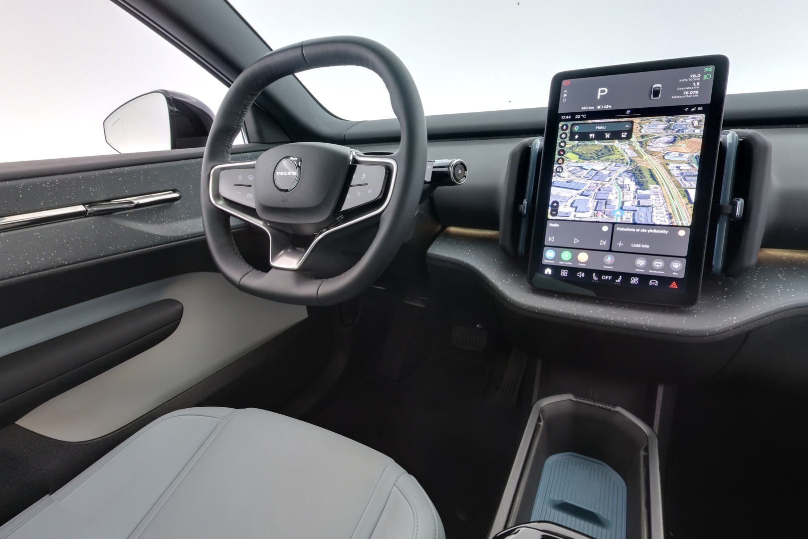 VOLVO EX30 2024