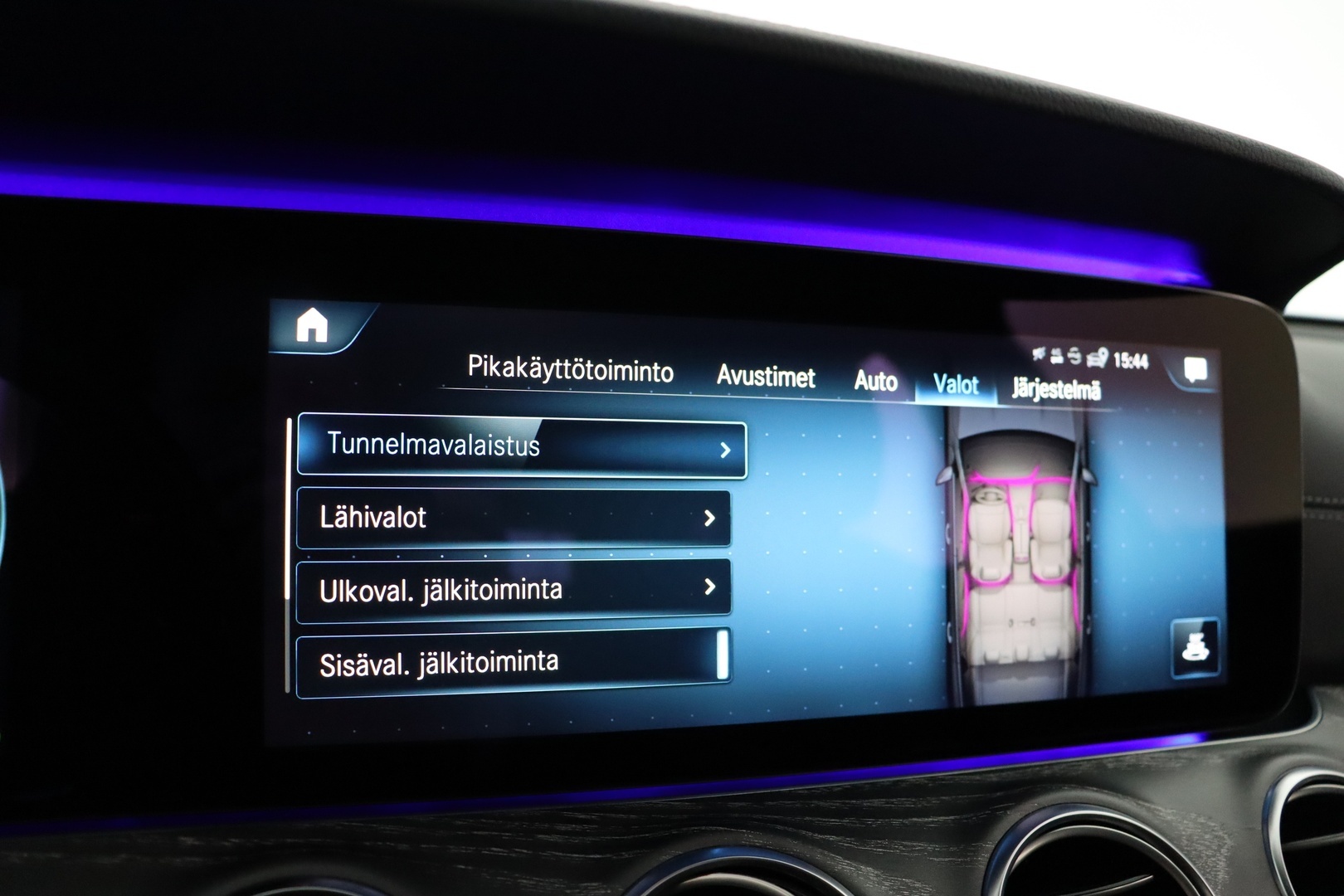 MERCEDES-BENZ E 2021