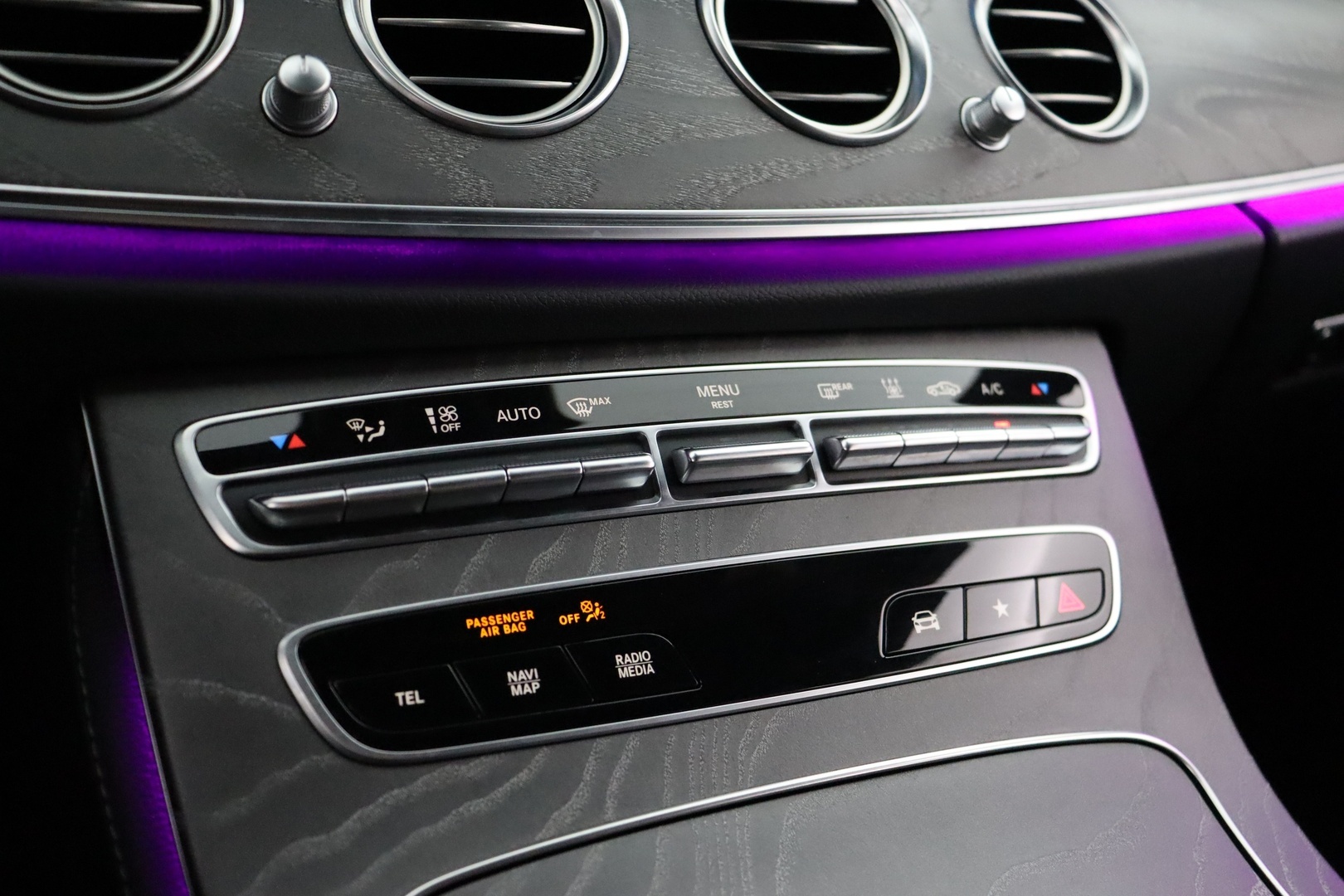 MERCEDES-BENZ E 2021