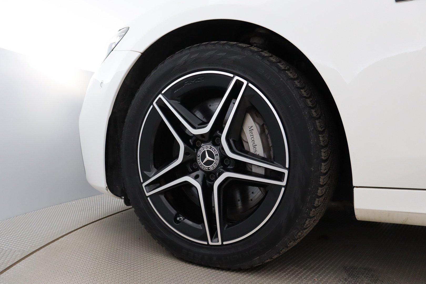 MERCEDES-BENZ E 2021