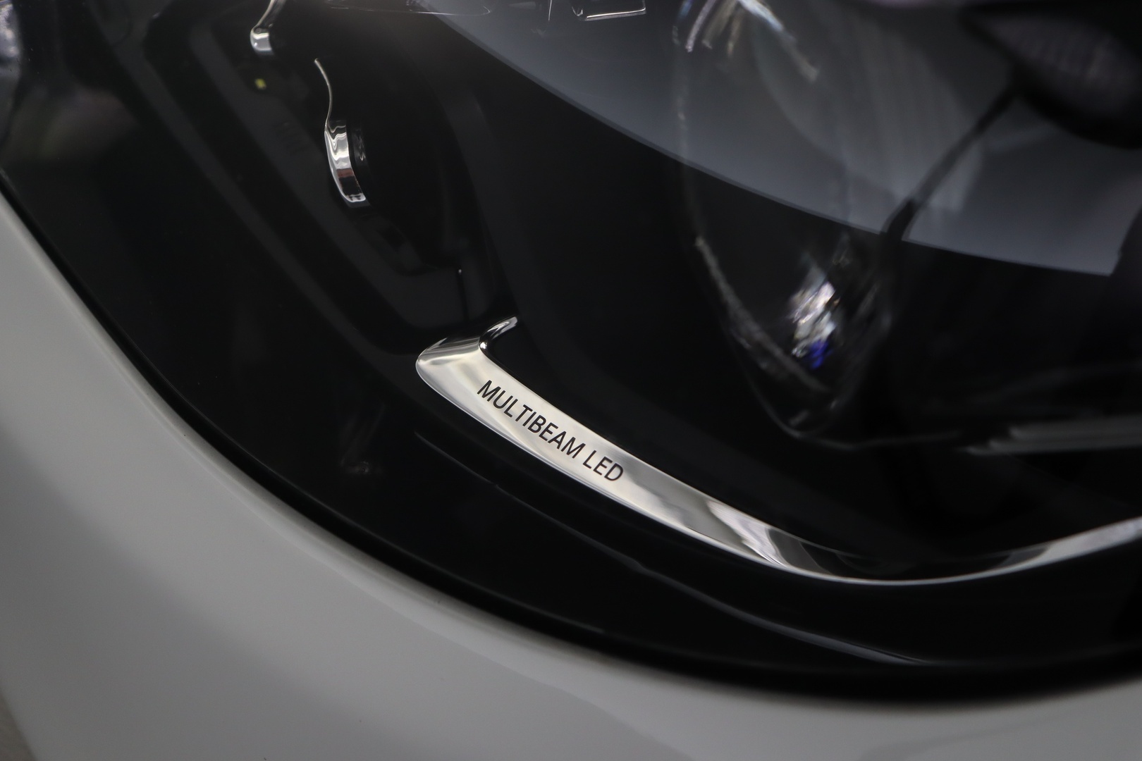 MERCEDES-BENZ E 2021