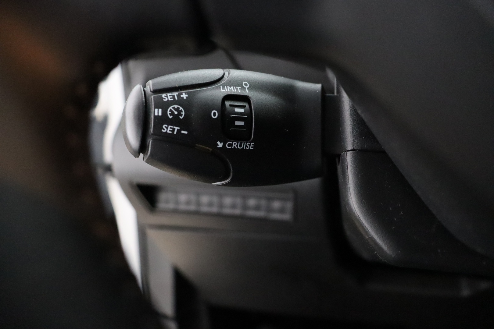 PEUGEOT e-Partner 2023