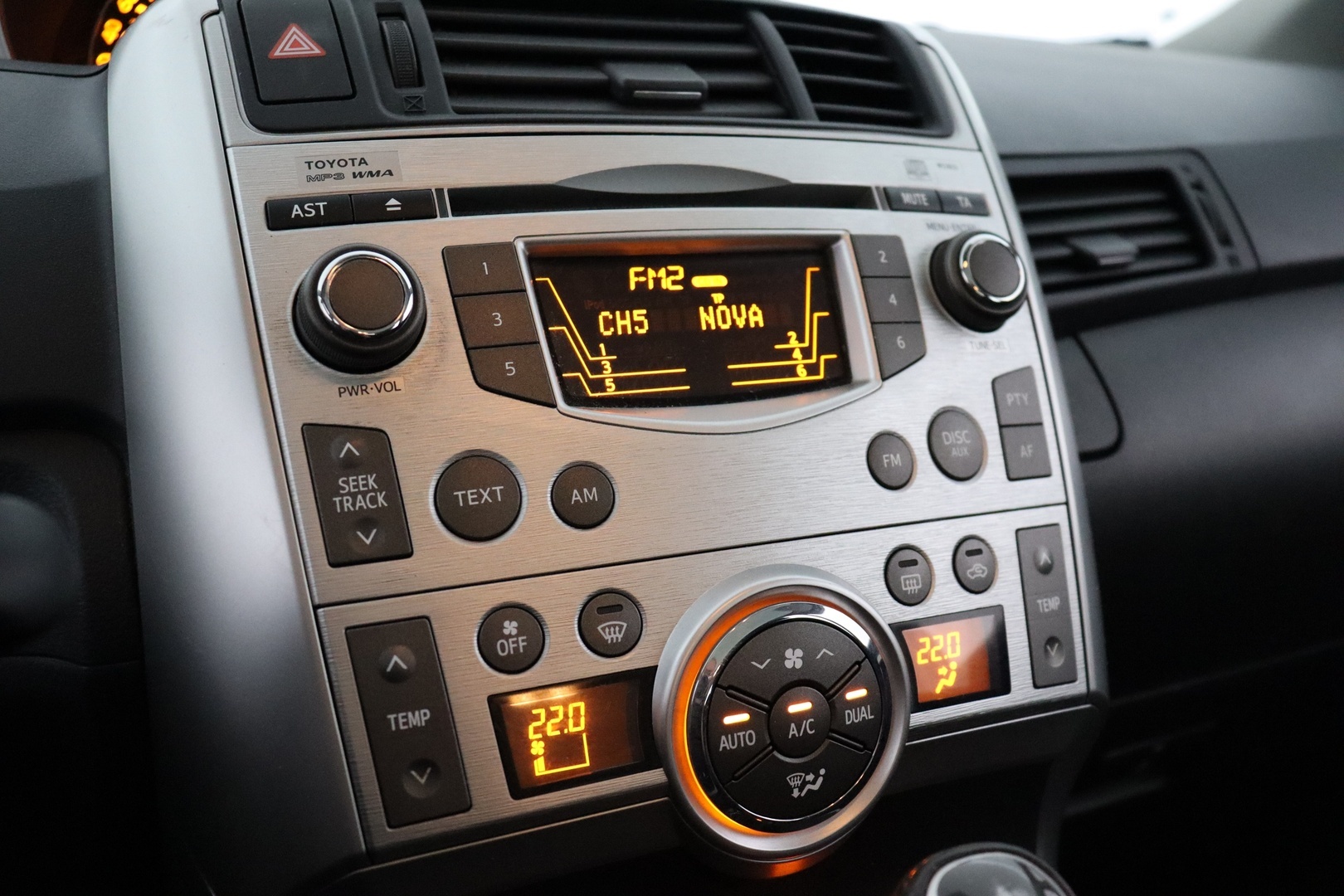 TOYOTA Verso 2011