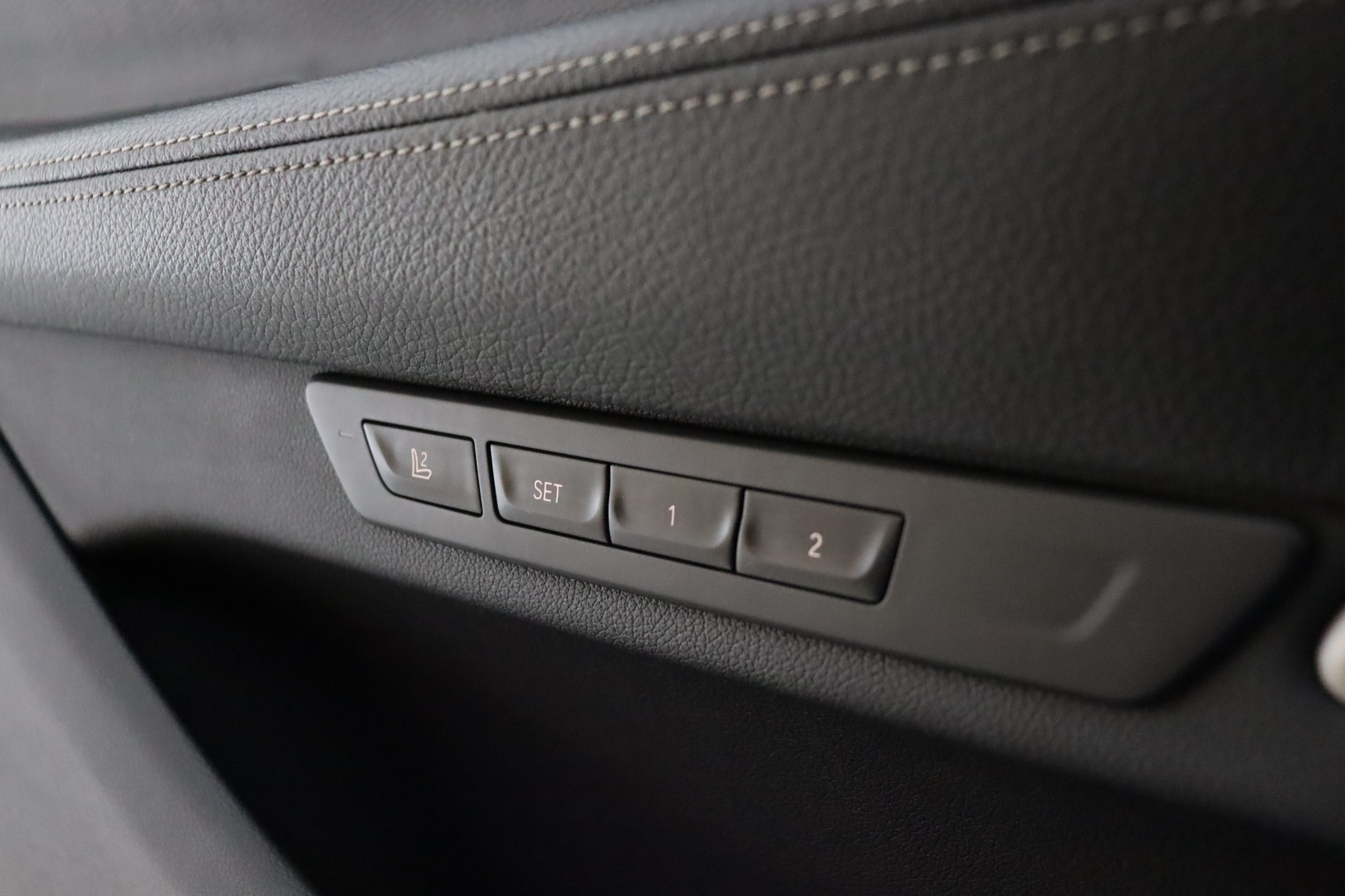 BMW 740 2019