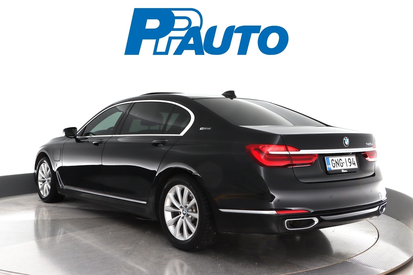 BMW 740 2019