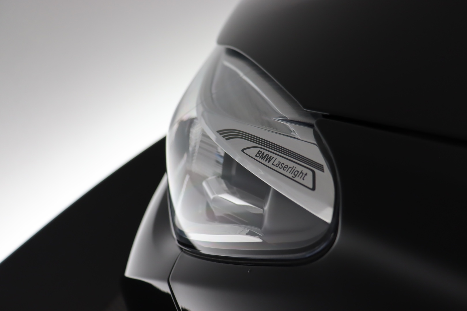 BMW 740 2019