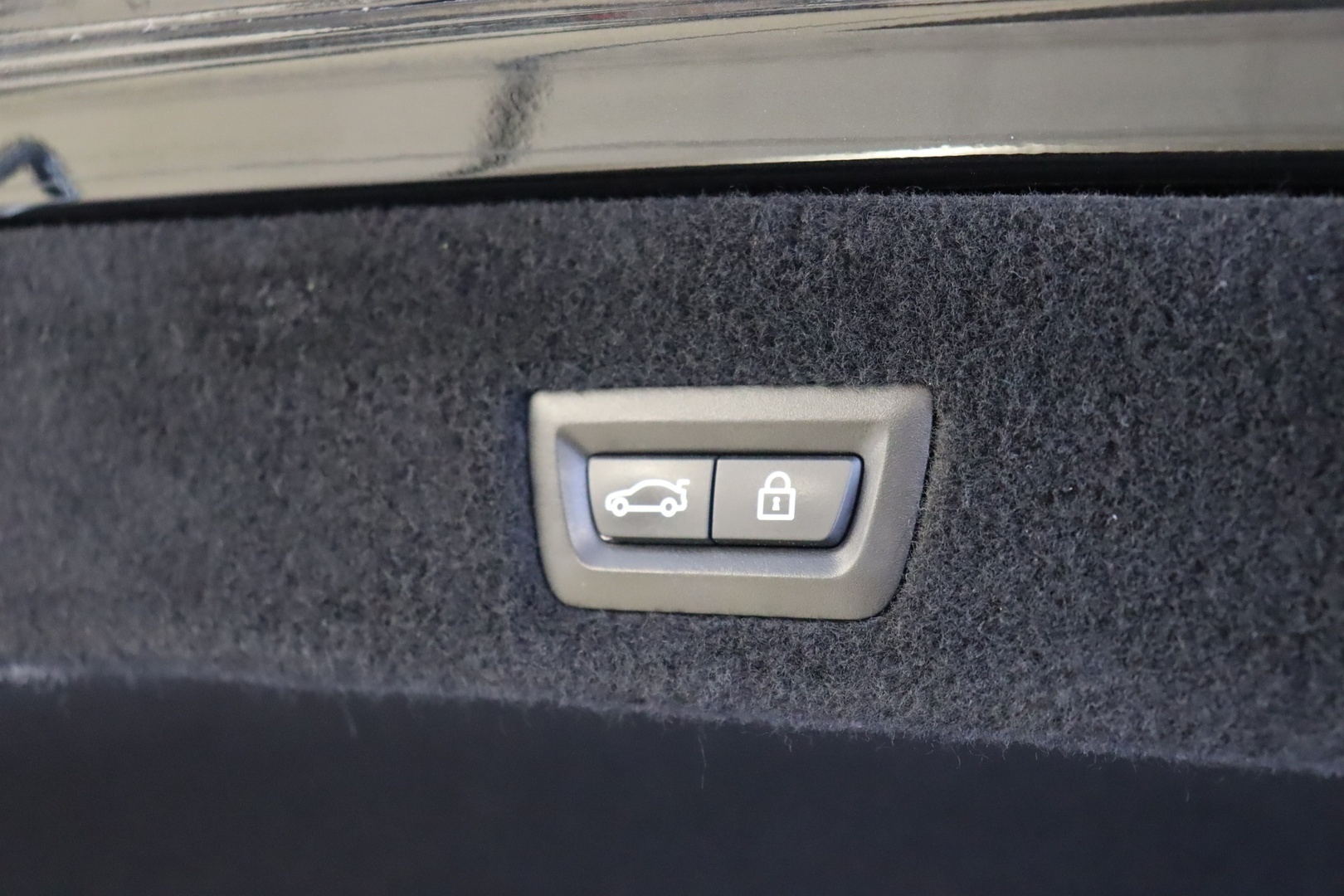 BMW 740 2019