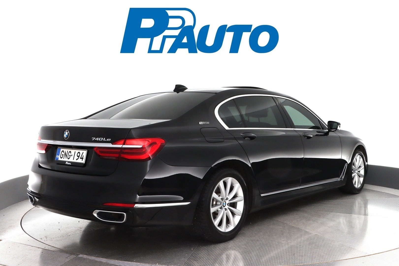BMW 740 2019
