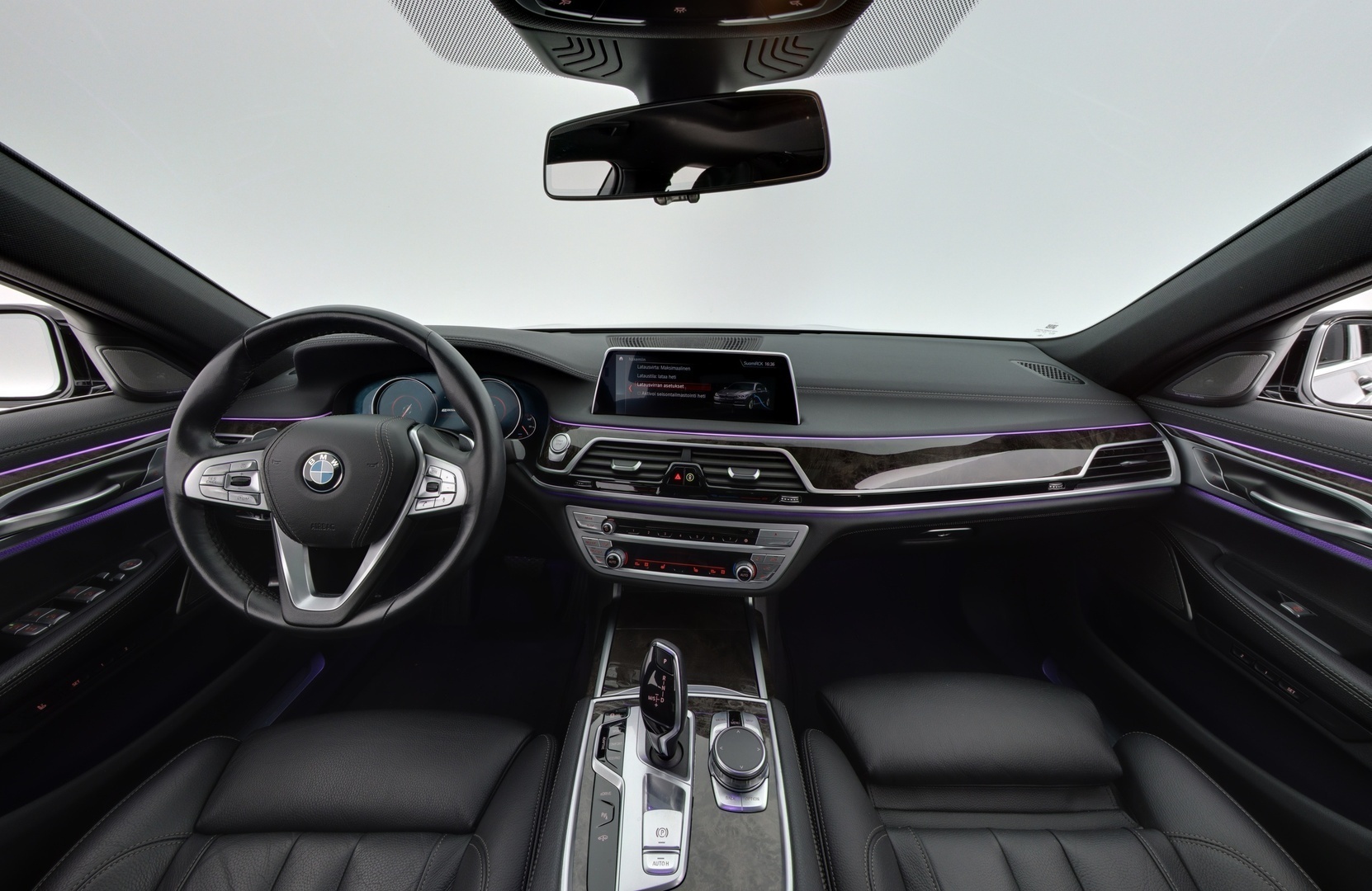BMW 740 2019